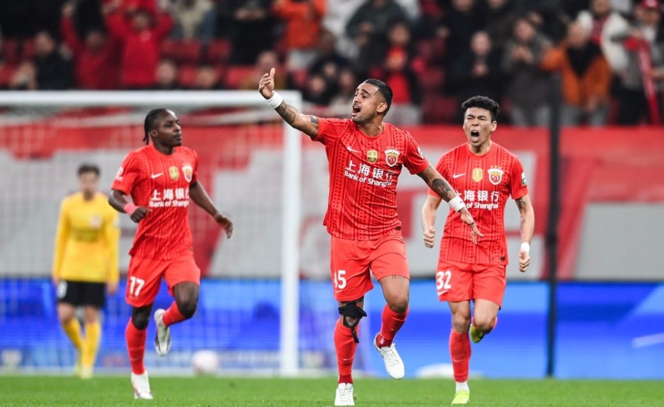 BB视讯平台-积分变为负2分!海港4-1获中超首胜 送西海岸2连败 武磊替补双响